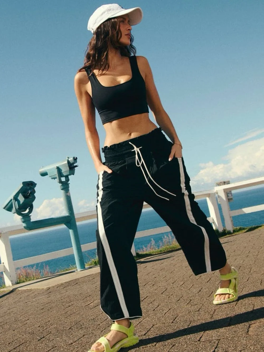 NWT Free People Movement Black Champ Is Here Track Pants Size Large - Picture 5 of 7